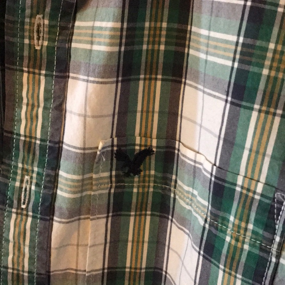 American Eagle Plaid button down  s/p - Picture 4 of 4